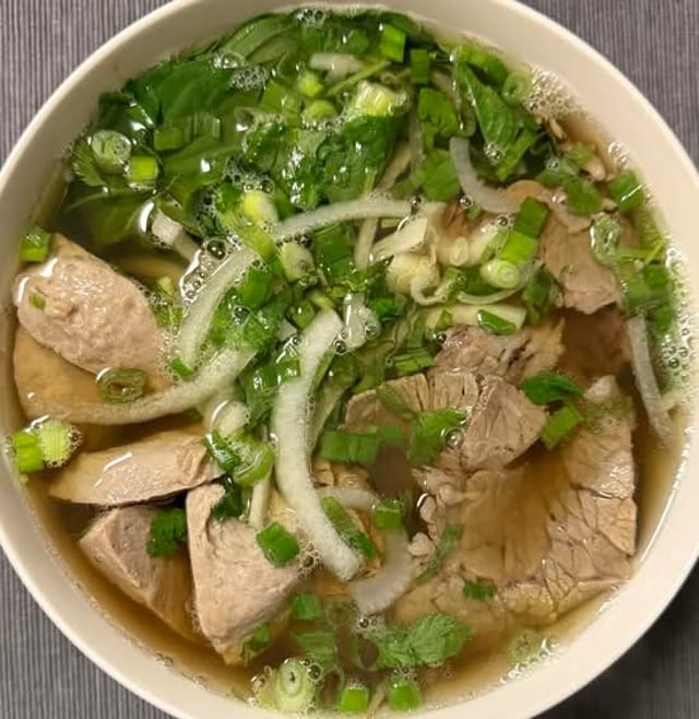 P11 - Brisket & Meatballs Pho - Pho Nam Bo Vien.