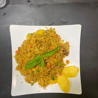 F9- pineapple fried rice- com chien Thai 