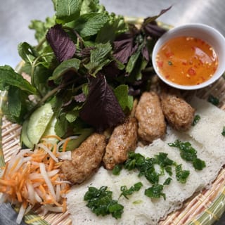Suger cane shrimp- banh hoi chao Tom
